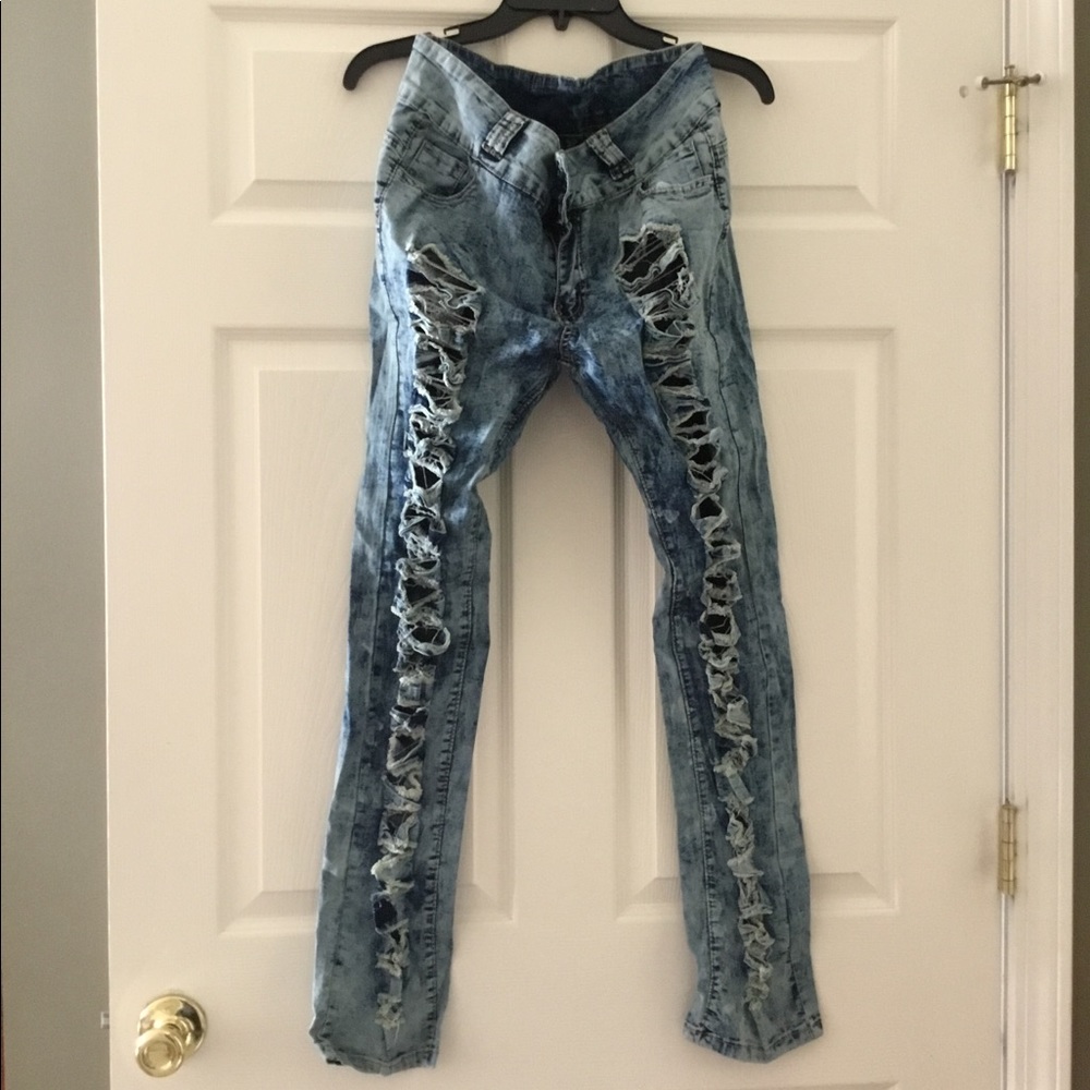 Blue distressed jeans